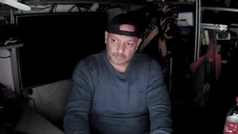 Kosta online show from November 2025 03:36:02 PM