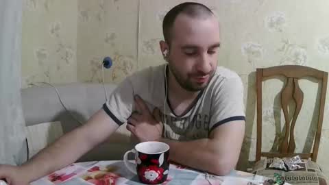 Snapshot of kostua31 chatting on December 2025 08:58:02 PM kvg-1994 online show from December 2025 08:58:02 PM