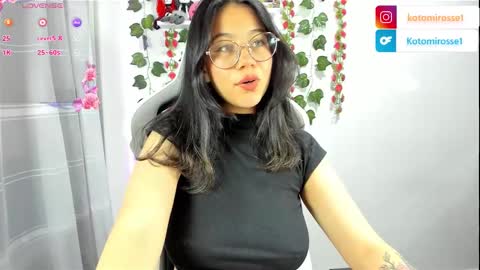 Snapshot of kotomi_rosse chatting on February 2025 12:26:01 AM Kotomi online show from February 2025 12:26:01 AM