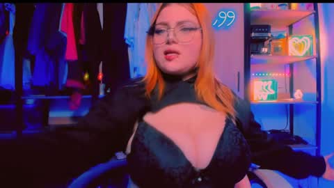 Snapshot of kpayton99 chatting on April 2026 11:41:01 PM Khloe online show from April 2026 11:41:01 PM