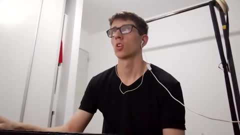 Snapshot of kpo10 chatting on March 2026 03:40:01 AM Facu online show from March 2026 03:40:01 AM