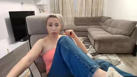 krasimira1krasi online show from December 2025 02:14:02 PM