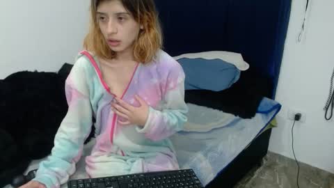 kratos_and_afrodita online show from October 2025 04:12:02 AM