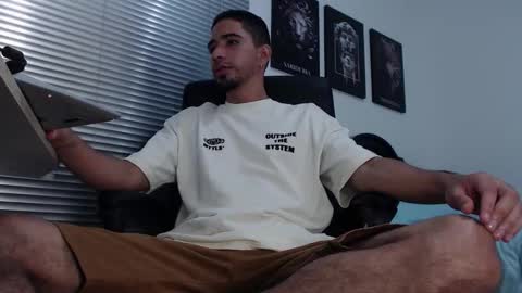 kratoswolf online show from February 2026 07:47:02 PM