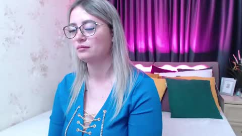 Snapshot of kriiskiss chatting on April 2026 02:18:02 PM Kriss online show from April 2026 02:18:02 PM