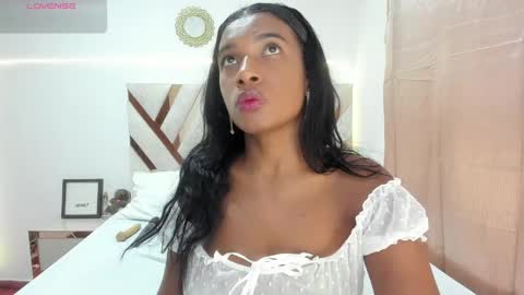 Krisvany online show from May 2026 01:09:02 PM