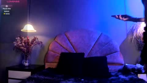 Snapshot of kripta132 chatting on November 2025 11:54:01 AM Nahomi online show from November 2025 11:54:01 AM