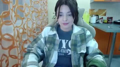 Snapshot of kris_again chatting on December 2025 08:25:02 PM Kris online show from December 2025 08:25:02 PM