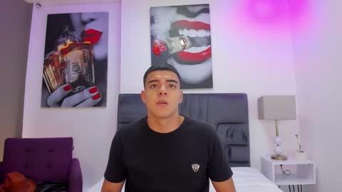 Kris Dolph online show from November 2025 07:24:02 PM