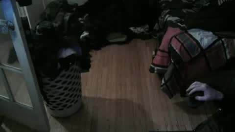 Snapshot of kris_tingle chatting on February 2026 10:50:01 PM Kris Tingle online show from February 2026 10:50:01 PM