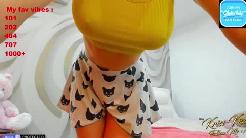 Snapshot of krisi_kiss chatting on March 2025 09:45:02 AM KrisiFollow me Thumb UP online show from March 2025 09:45:02 AM