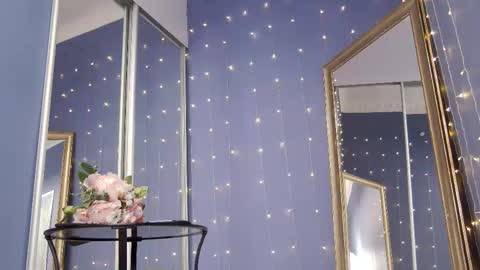 kriskras__ online show from December 2025 05:17:02 AM