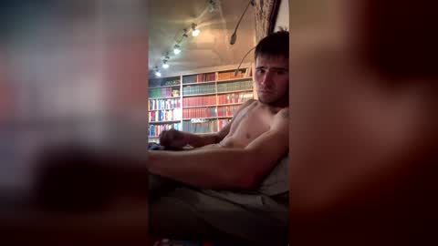 krispyholmes online show from May 2026 05:51:02 PM