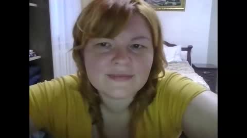 Snapshot of krisryxoniks chatting on May 2026 05:19:02 PM KrisryxONiks online show from May 2026 05:19:02 PM