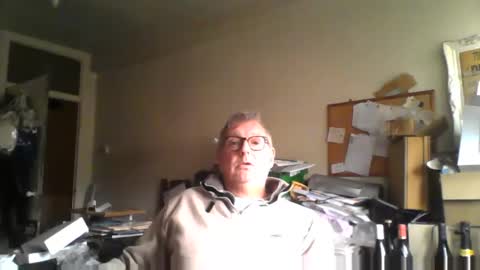 kriss online show from October 2025 11:54:01 AM