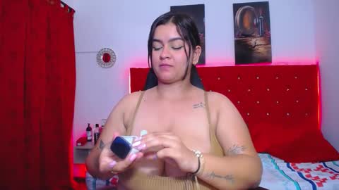 kriss_sweetboobs online show from January 2025 05:44:02 PM