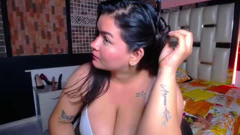 kriss_sweetboobs online show from September 2025 02:28:02 PM