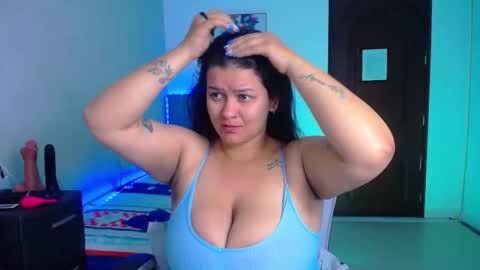 kriss_sweetboobs online show from February 2026 12:20:02 PM