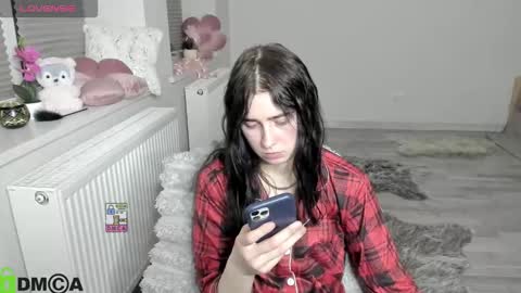 Snapshot of krisslimada chatting on March 2026 11:33:01 PM KrissLimada online show from March 2026 11:33:01 PM