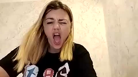 KrissSexi online show from September 2025 06:51:02 AM