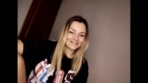 KrissSexi online show from November 2025 06:59:02 PM