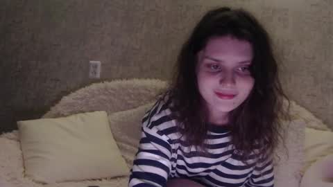 Snapshot of krissvoss chatting on December 2025 09:11:02 PM krissvoss online show from December 2025 09:11:02 PM