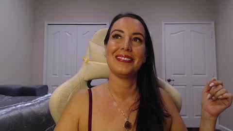 Snapshot of krissy2024 chatting on December 2024 12:11:02 AM Krissy online show from December 2024 12:11:02 AM