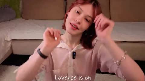 Snapshot of krissyhei chatting on March 2026 01:09:01 AM Sarah online show from March 2026 01:09:01 AM