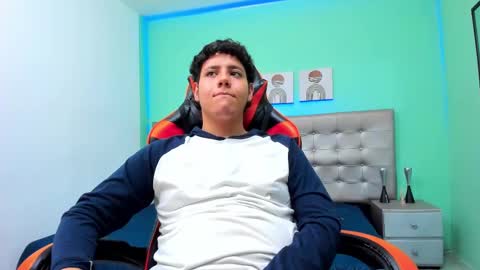 Snapshot of krist_palma chatting on February 2025 09:53:02 PM krist_palma online show from February 2025 09:53:02 PM