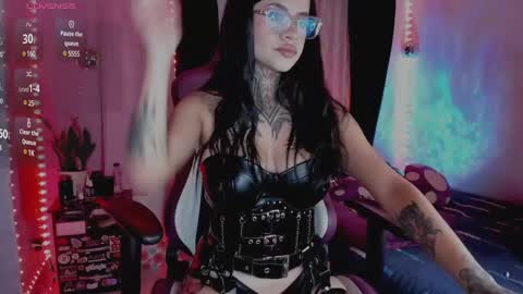 Kristall online show from January 2025 10:19:01 PM