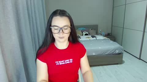 Snapshot of kristall_xxx chatting on March 2025 04:45:01 AM twitter Annemarye 23 online show from March 2025 04:45:01 AM