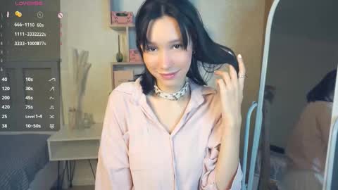 Snapshot of kristanalosa chatting on September 2025 07:40:02 PM Emma online show from September 2025 07:40:02 PM