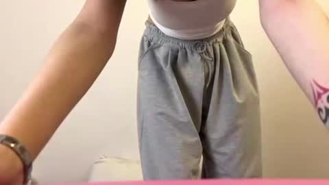 Kristen online show from April 2026 07:58:02 PM