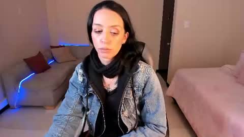 Sophia online show from June 2026 07:15:01 PM