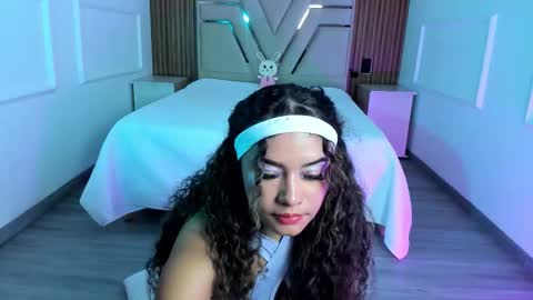 Kristen Bread online show from October 2025 07:56:02 PM