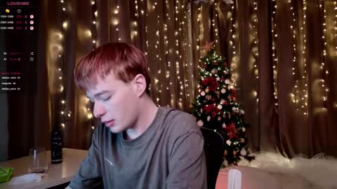 Kristen online show from December 2025 10:28:02 PM