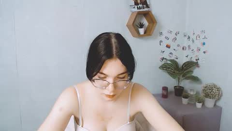 Kristen online show from October 2025 07:17:01 AM