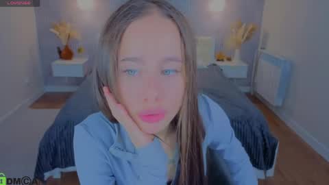 Kristi online show from May 2026 09:25:02 AM