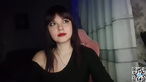 Snapshot of kristibloom chatting on September 2025 06:02:02 PM Christie online show from September 2025 06:02:02 PM