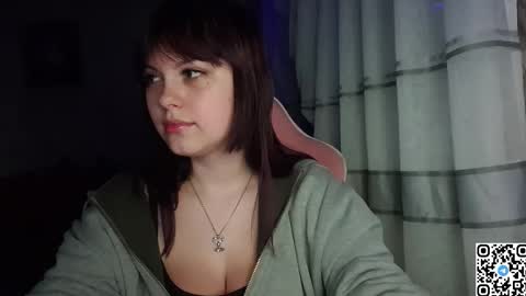 Snapshot of kristibloom chatting on October 2025 06:16:02 PM Christie online show from October 2025 06:16:02 PM