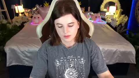 kristifoxy online show from June 2026 12:29:02 PM