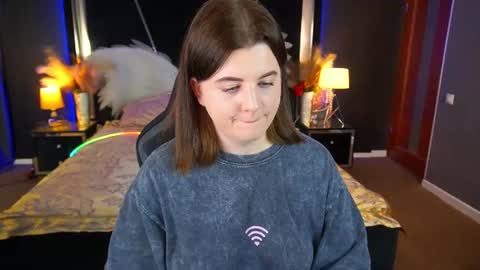 kristifoxy online show from June 2026 12:53:02 PM
