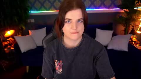 kristifoxy online show from June 2026 06:18:01 AM