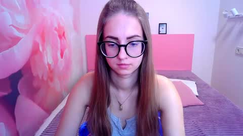 Snapshot of kristina_adel chatting on January 2025 08:29:01 AM Kristina Adel online show from January 2025 08:29:01 AM