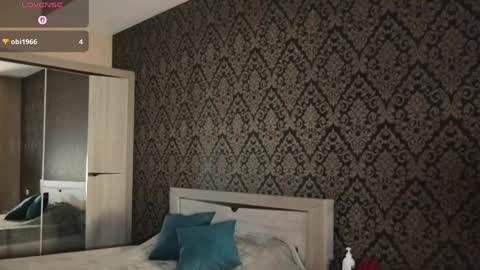 Kristina online show from April 2026 04:59:01 PM