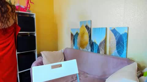 Christina online show from September 2025 08:05:01 AM