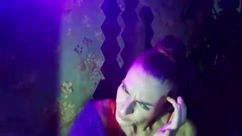 Kristina online show from February 2025 05:14:01 PM