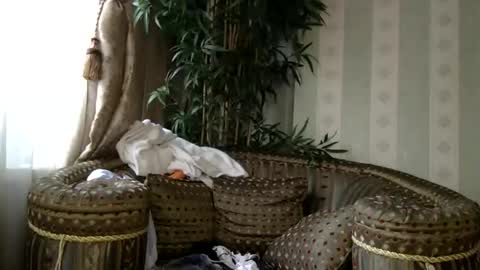 kristinalamour96 online show from September 2025 08:05:01 AM