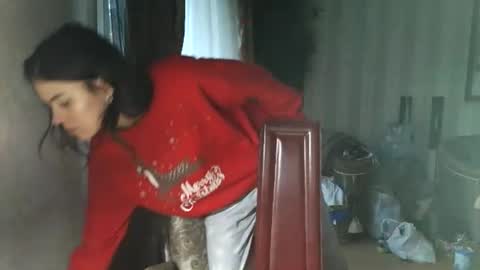 kristinalamour96 online show from October 2025 01:22:01 PM