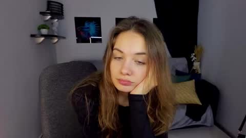 Snapshot of kristinalevis chatting on January 2025 06:02:02 AM Kristina online show from January 2025 06:02:02 AM